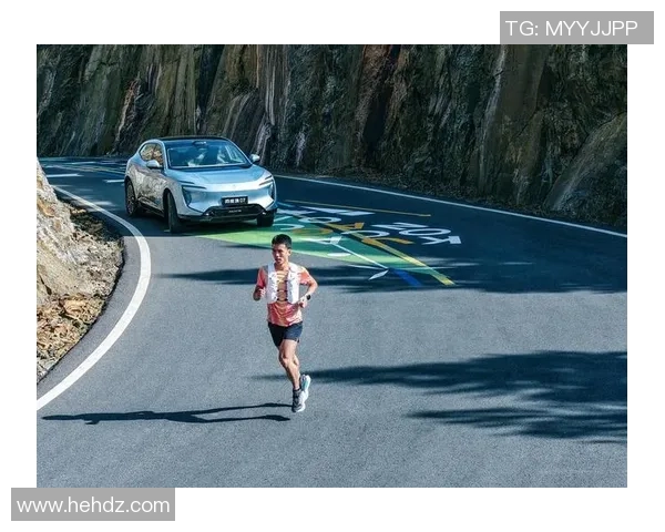 李娜的极限运动人生：探索挑战与坚持的深度对话之旅